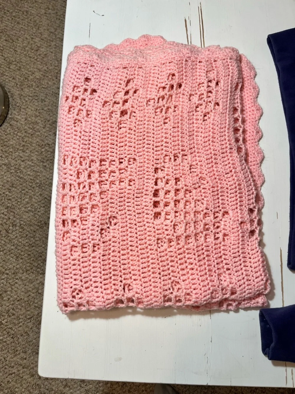 Handmade Pink Crochet Filet Baby Blanket Heart Kitty Cat Pattern Scalloped Trim